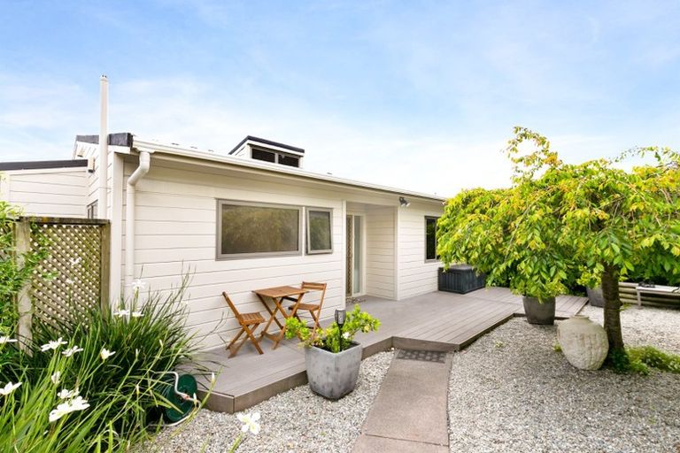 Photo of property in 1/272 Whangaparaoa Road, Red Beach, 0932