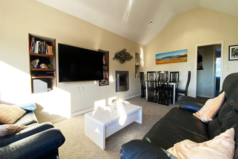 Photo of property in 34 Hayley Lane, East Tamaki Heights, Auckland, 2016