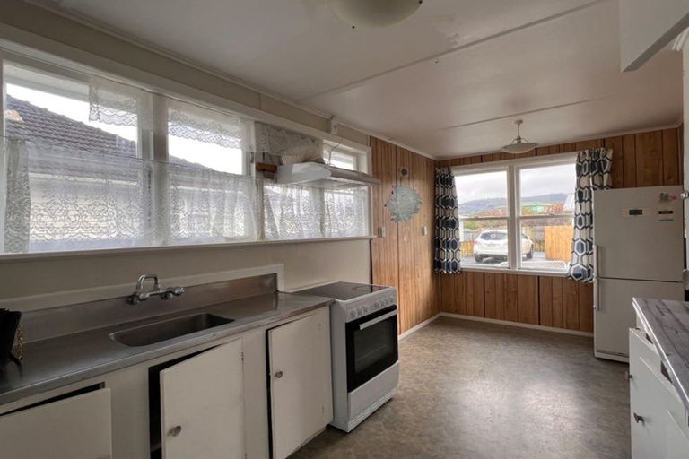 Photo of property in 313 Oxford Terrace, Avalon, Lower Hutt, 5011