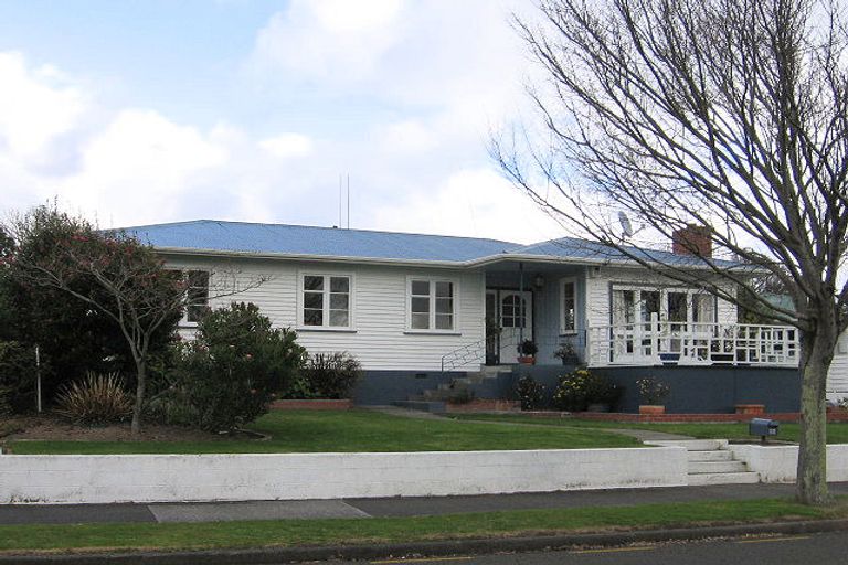 Photo of property in 26 Churchill Avenue, Hokowhitu, Palmerston North, 4410