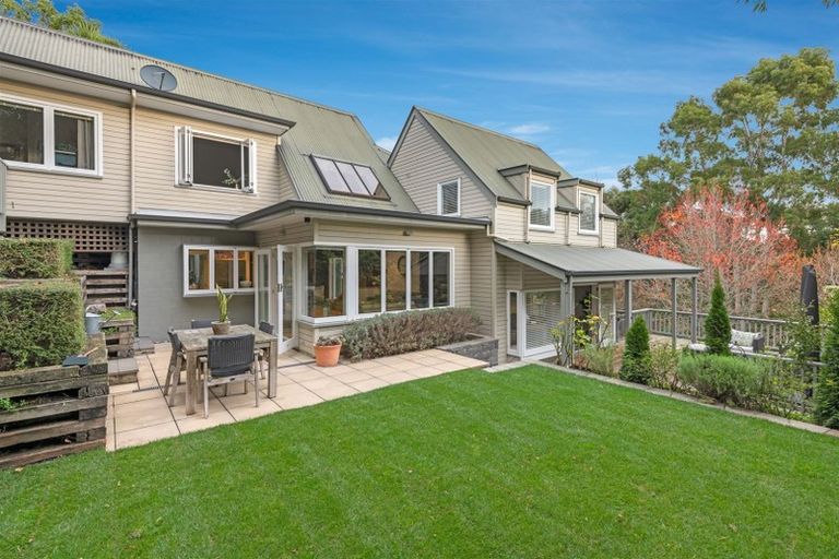 Photo of property in 13 Shalamar Drive, Cashmere, Christchurch, 8022