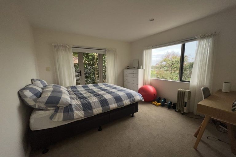 Photo of property in 1b Brighton Terrace, Mairangi Bay, Auckland, 0630