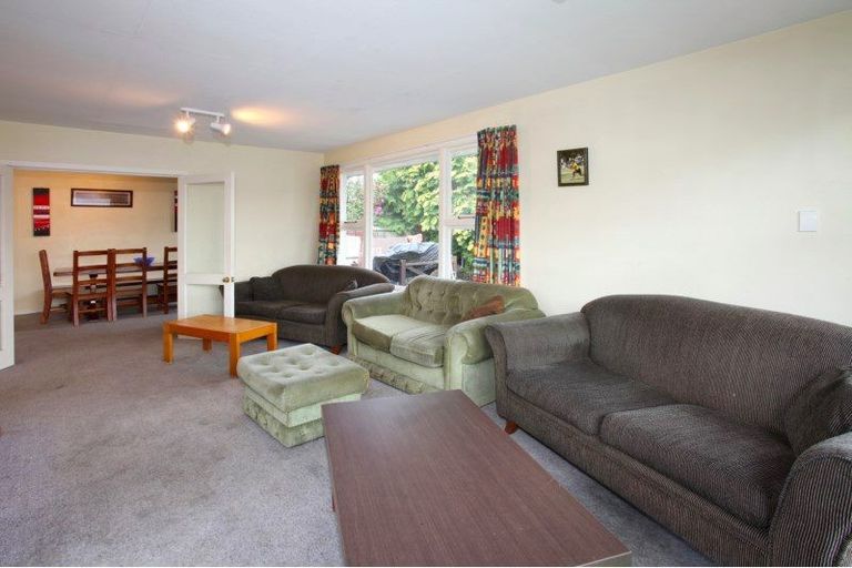 Photo of property in 21 Woodbury Street, Avonhead, Christchurch, 8042