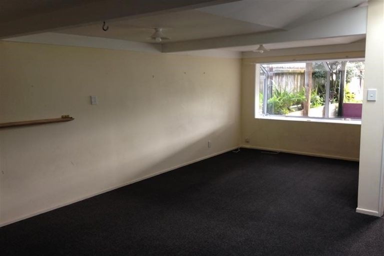 Photo of property in 18a Titoki Road, Waikanae Beach, Waikanae, 5036