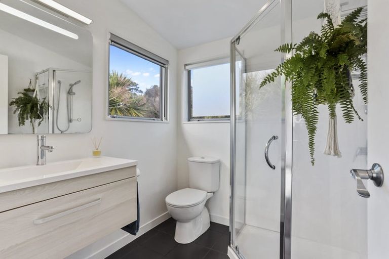 Photo of property in 9 Bendalls Lane, Oratia, Auckland, 0604