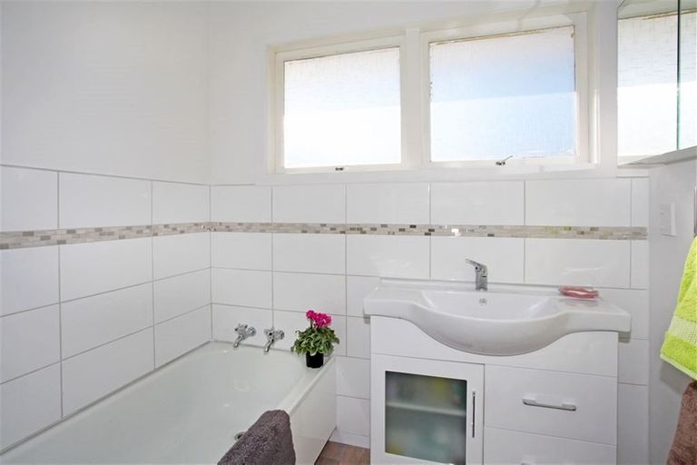 Photo of property in 16 Churchill Street, Pukekohe, 2120