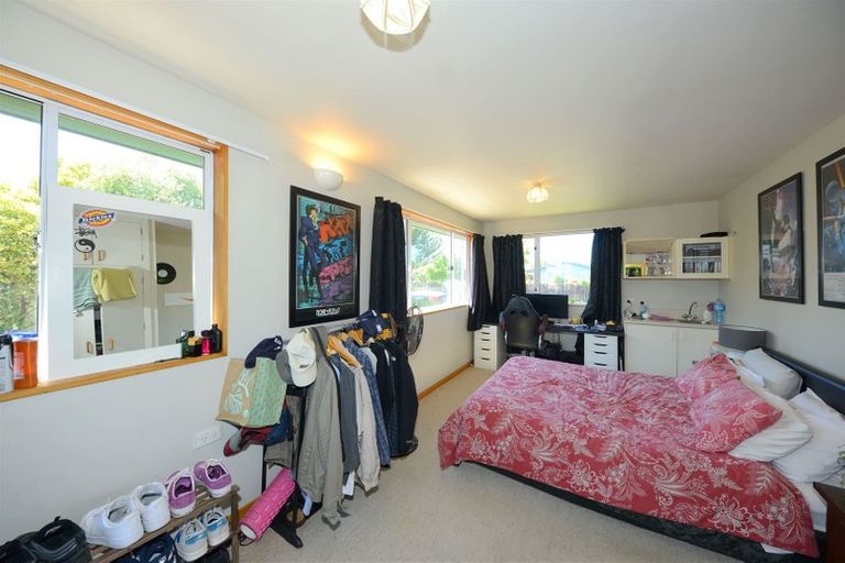 Photo of property in 145 Grimseys Road, Redwood, Christchurch, 8051