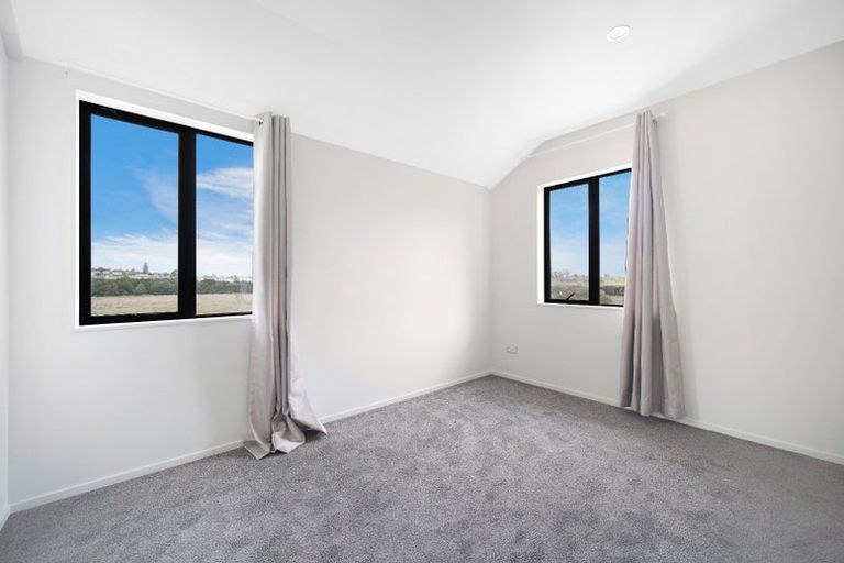 Photo of property in 26 Wallson Crescent, Wiri, Auckland, 2104