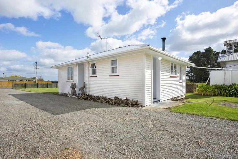 Photo of property in 399 Colyton Road, Colyton, Feilding, 4775