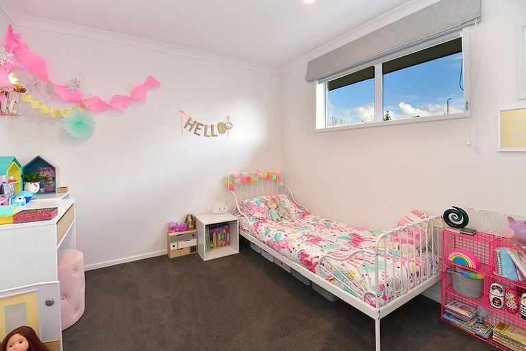 Photo of property in 27 Cilliers Drive, Silverdale, 0932