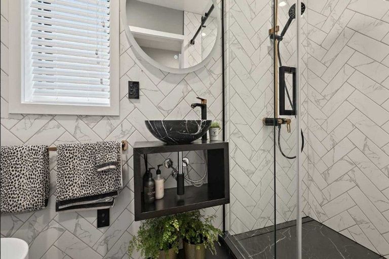 Photo of property in 2/19 Kilmarnock Street, Riccarton, Christchurch, 8011