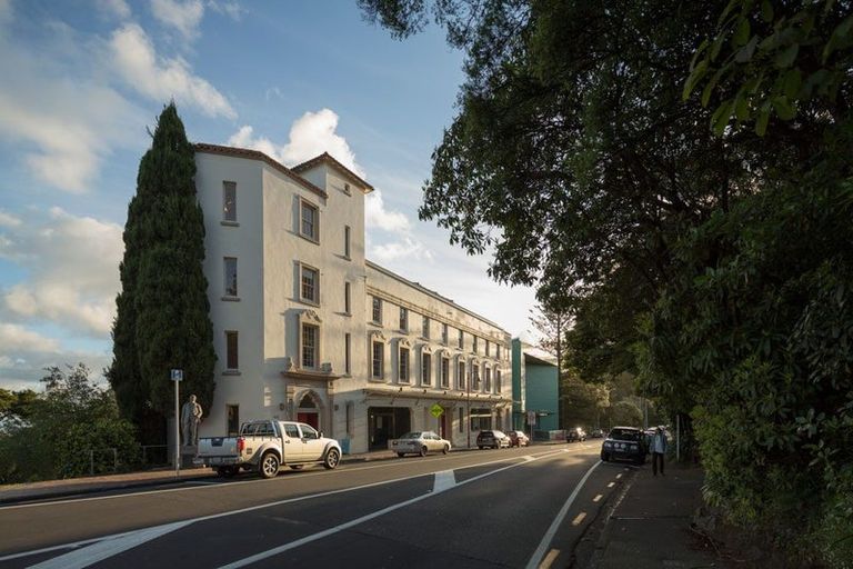 Photo of property in 441 Titirangi Road, Titirangi, Auckland, 0604