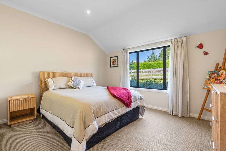 Photo of property in 138 Mckendry Road, Woodside, Outram, 9074