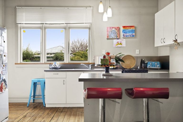 Photo of property in 44 Eastbourne Street, Caversham, Dunedin, 9012