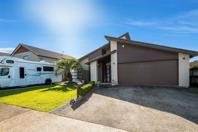 Photo of property in 7 Lilybank Crescent, East Tamaki, Auckland, 2013