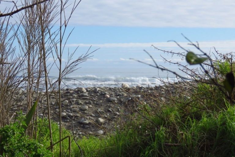 Photo of property in 9 Main Road, Hector, 7822