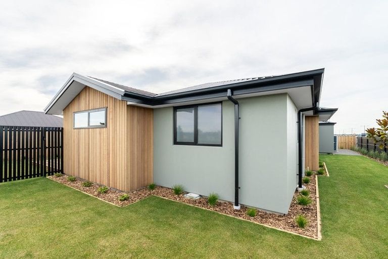 Photo of property in 26 Privet Way, Rolleston, 7678