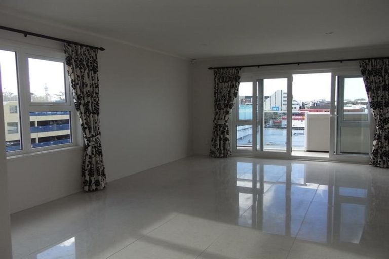 Photo of property in 26/118 Broadway, Newmarket, Auckland, 1023