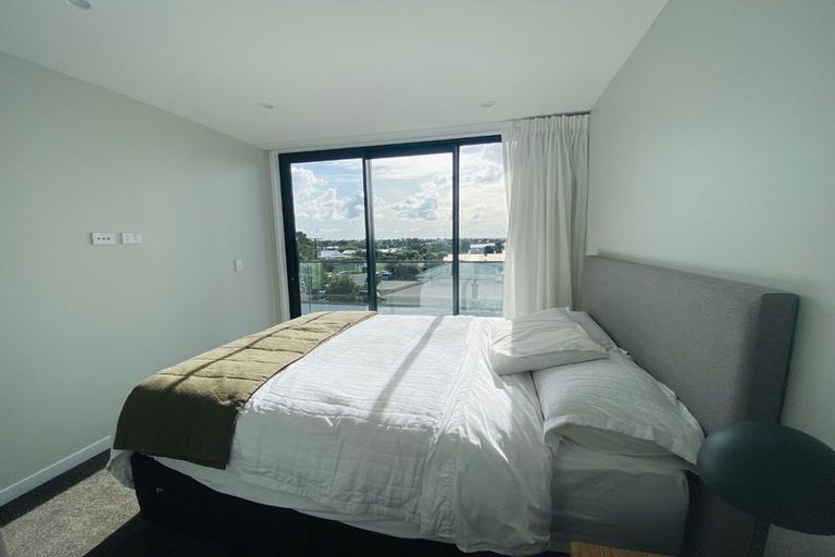 Photo of property in 204/9 Walmer Road, Point Chevalier, Auckland, 1022