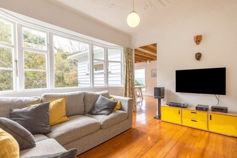 Photo of property in 6 Carlton Street, Melrose, Wellington, 6023