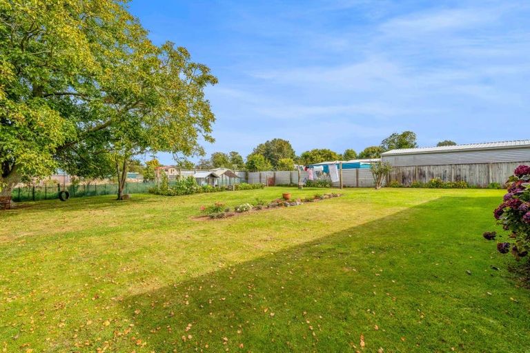 Photo of property in 1 Graham Street, Eltham, 4322