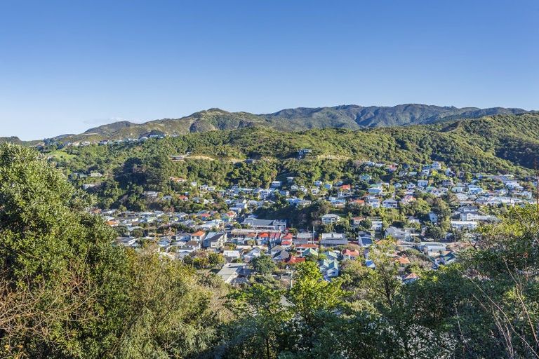 Photo of property in 2 Hudson Street, Island Bay, Wellington, 6023