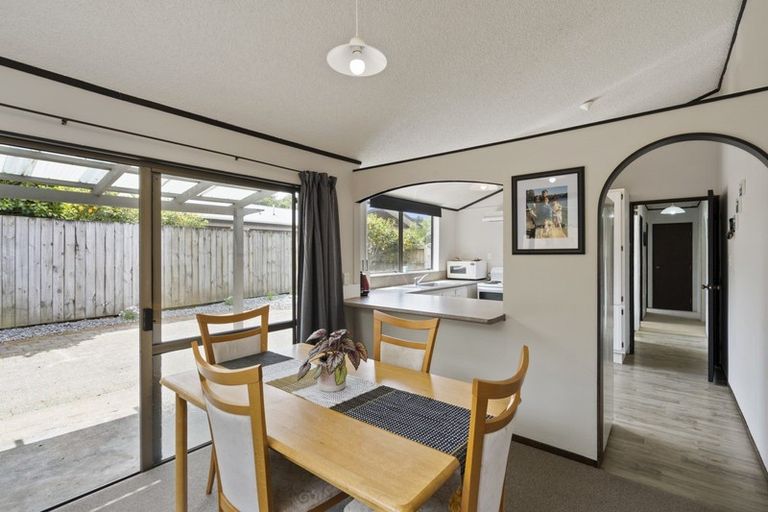 Photo of property in 1 Cedar Place, Westown, New Plymouth, 4310