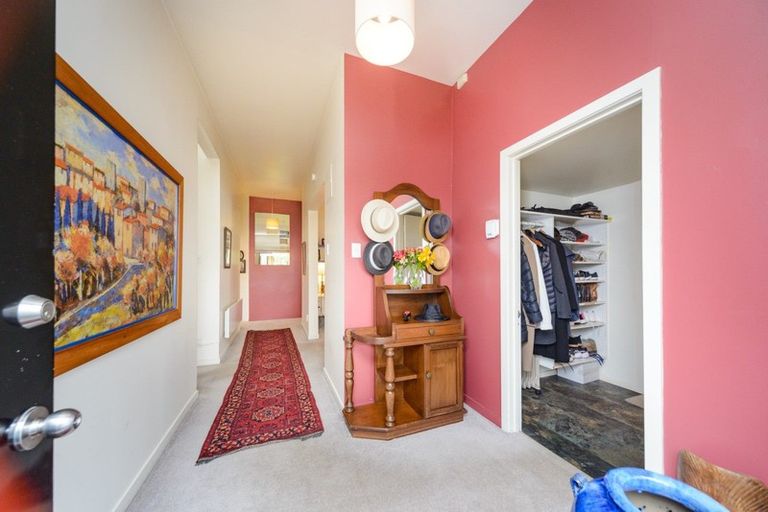 Photo of property in 24 Ranfurly Street, Hokowhitu, Palmerston North, 4410