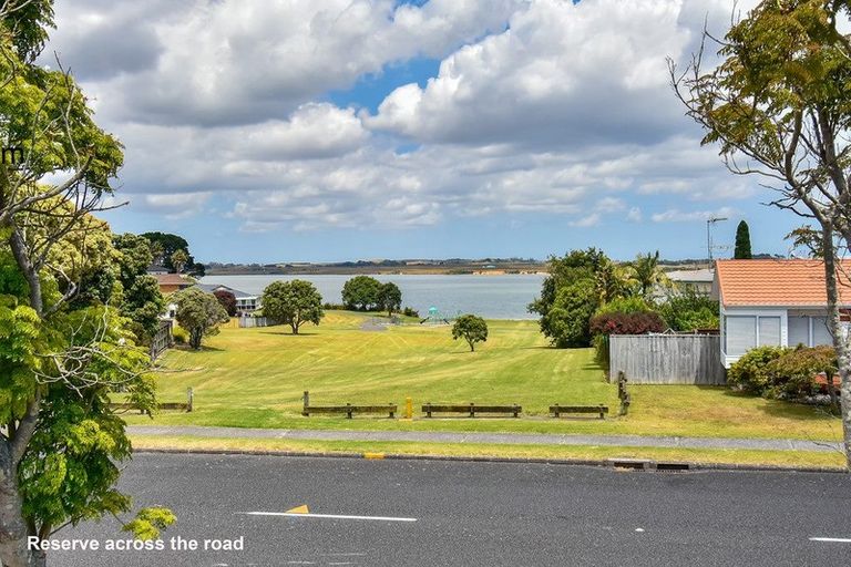 Photo of property in 193 Carnoustie Drive, Wattle Downs, Auckland, 2103