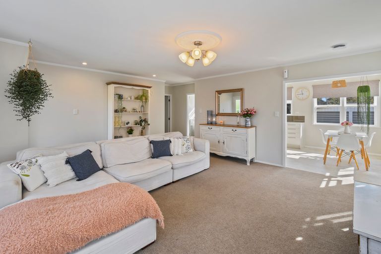 Photo of property in 13 Fairview Avenue, Opaheke, Papakura, 2113