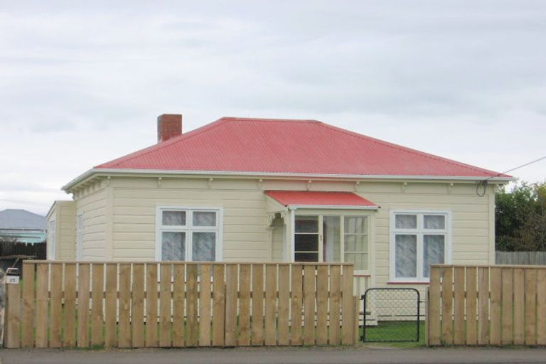 Photo of property in 25 Johnston Street, Foxton, 4814