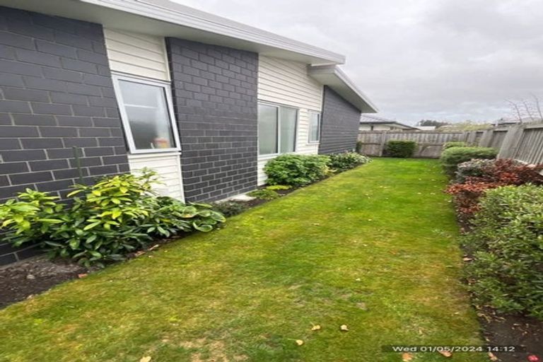 Photo of property in 14 Mclendon Green, Belfast, Christchurch, 8051