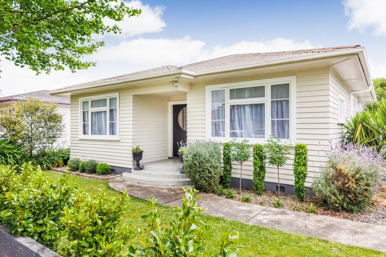 Photo of property in 76 Havill Street, Takaro, Palmerston North, 4410