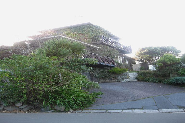 Photo of property in 16 Beere Haven Road, Seatoun, Wellington, 6022