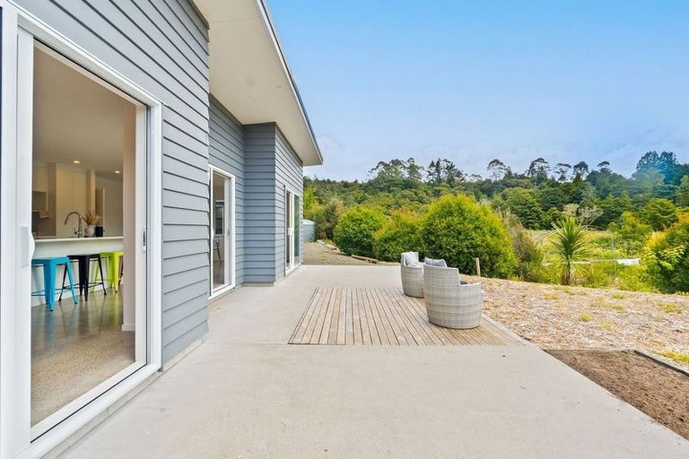 Photo of property in 166 Waimate Road North, Kerikeri, 0293