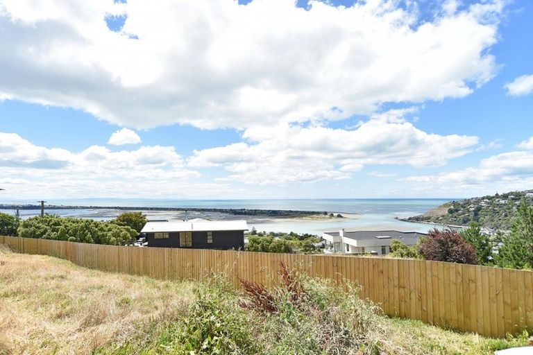 Photo of property in 97 Moncks Spur Road, Redcliffs, Christchurch, 8081