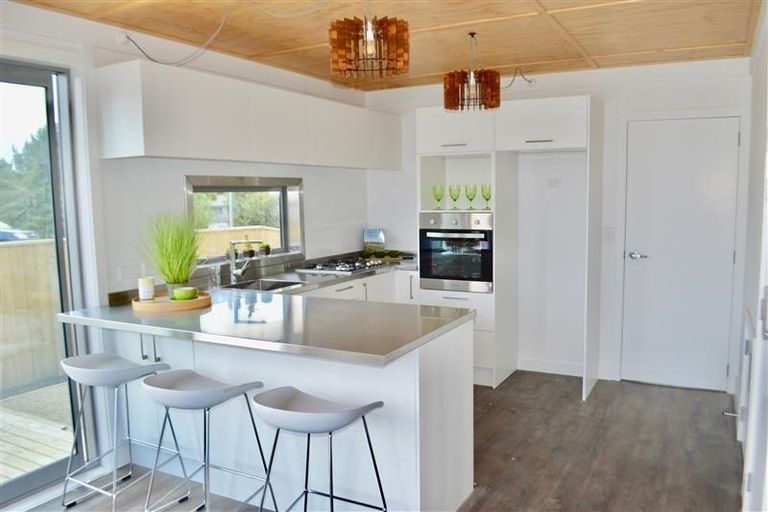 Photo of property in 5 Waihurihia Street, Otaki, 5512