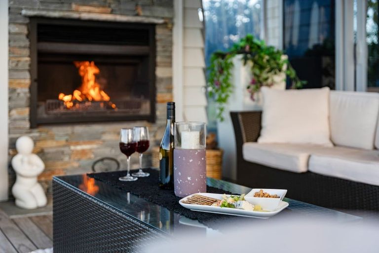 Photo of property in 89 Barbados Way, One Tree Point, 0118