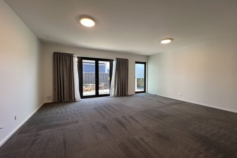 Photo of property in 2/129 Aikmans Road, Merivale, Christchurch, 8014