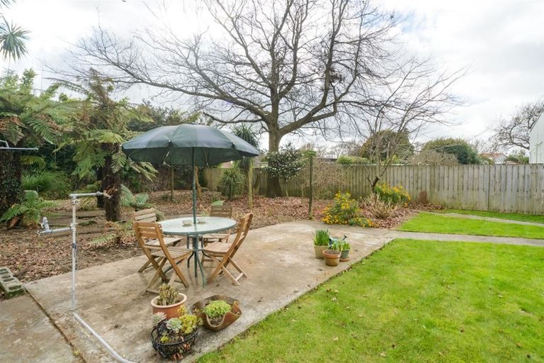 Photo of property in 22 Savage Crescent, West End, Palmerston North, 4412