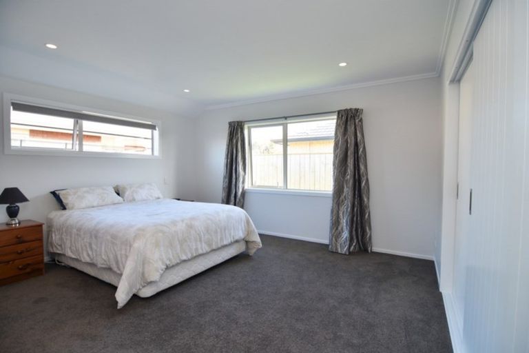 Photo of property in 3 Madison Street, Carterton, 5713