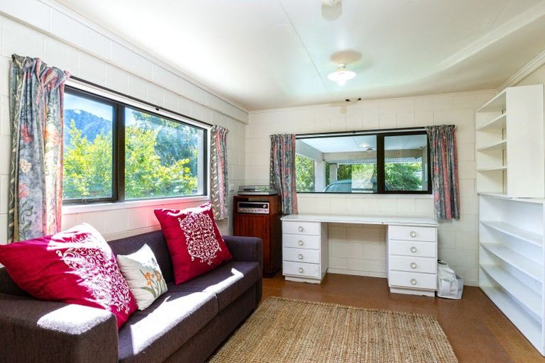 Photo of property in 67a York Street, Picton, 7220