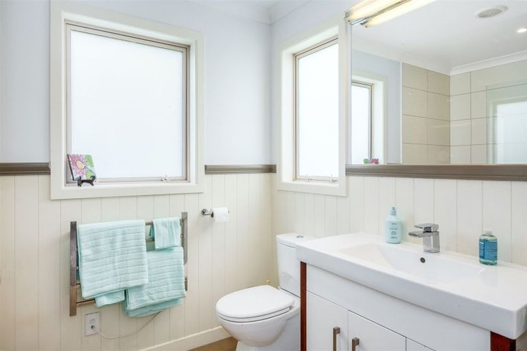 Photo of property in 13 Kepler Way, Aotea, Porirua, 5024