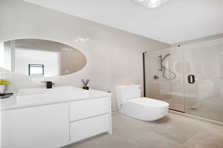 Photo of property in 9 Korowhiti Road, Clarks Beach, 2122