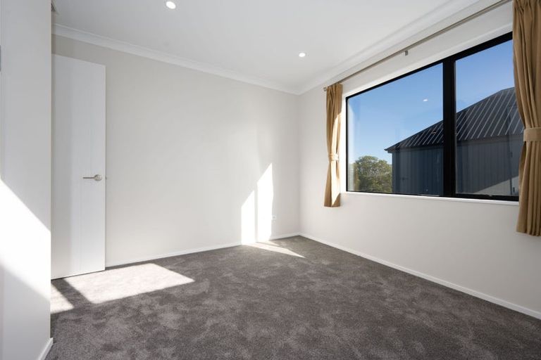 Photo of property in 44a Merani Street, Belmont, Auckland, 0622