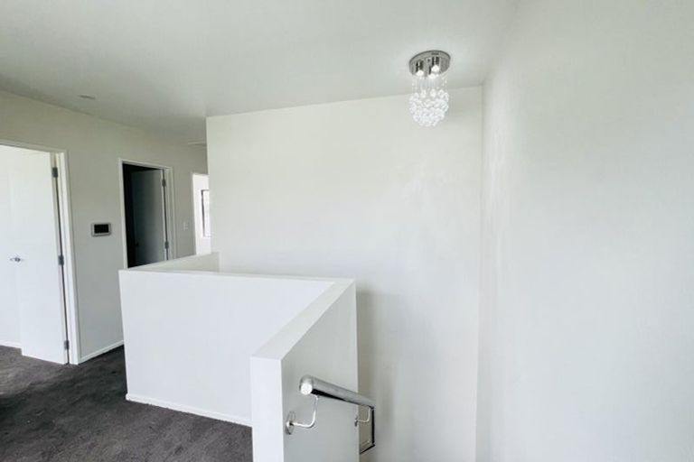 Photo of property in 122d Cargill Street, Papakura, 2110