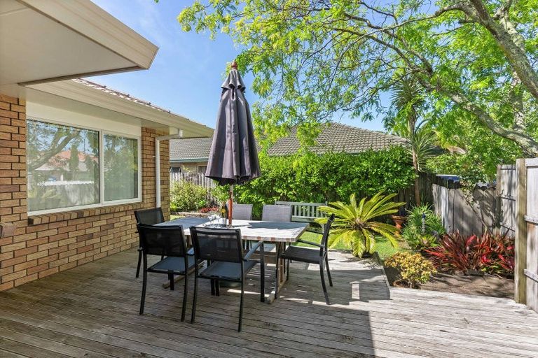 Photo of property in 1/23 Tarnica Road, Northpark, Auckland, 2013