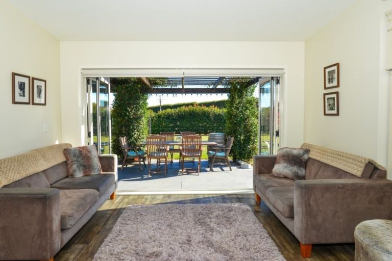 Photo of property in 51 Omarunui Road, Waiohiki, Napier, 4183