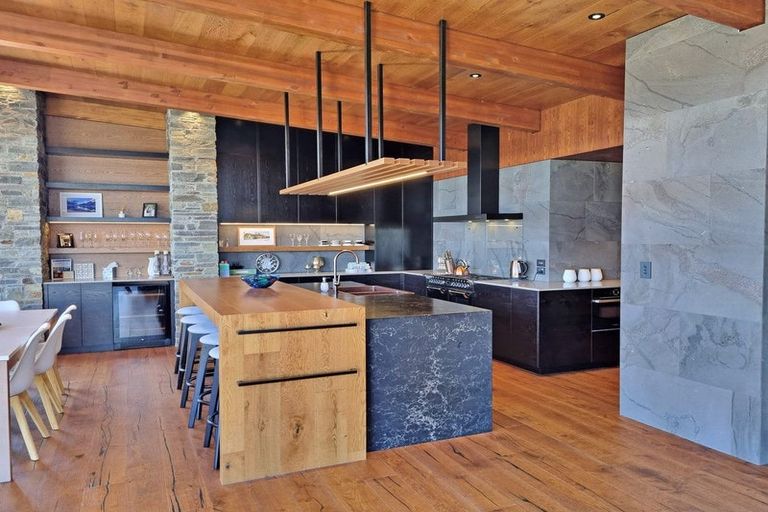 Photo of property in 16 Mistake Drive, Lake Tekapo, 7999