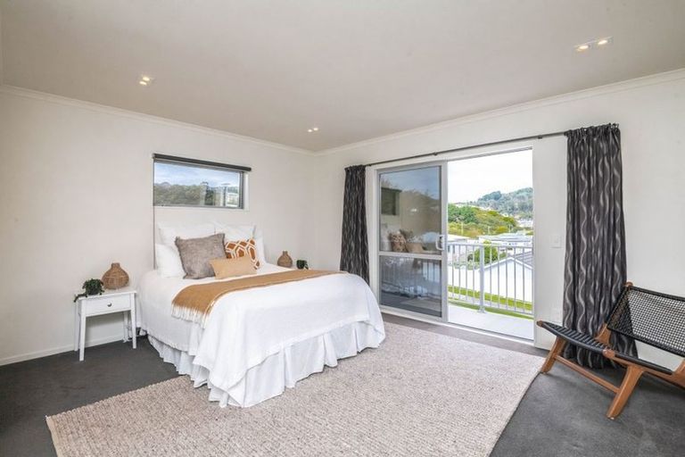 Photo of property in 10 Flotilla Place, Whitby, Porirua, 5024